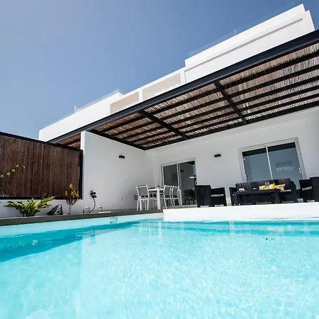 Serena 38 - Heated Pool, Sea Views, Ac, High Speed Internet