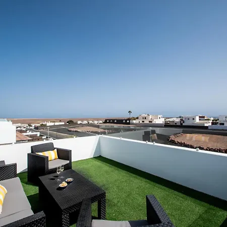 Villa Serena 38 - Heated Pool, Sea Views, Ac, High Speed Internet Playa Blanca (Lanzarote)