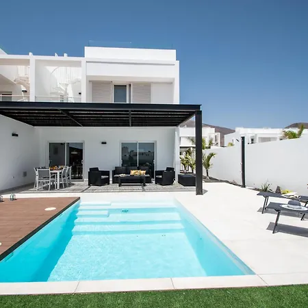 Serena 38 - Heated Pool, Sea Views, Ac, High Speed Internet